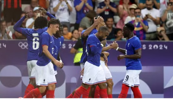 JOGOS OLÍMPICOS DE 2024. PARIS. FRANÇA. FUTEBOL MASCULINO. PRIMEIRA FASE. SEGUNDA RODADA. GRUPO A. FRANÇA. GUINÉ.