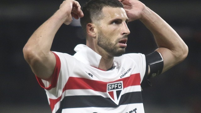 CAMPEONATO BRASILEIRO DA SÉRIE A DE 2024. PRIEMIRA FASE. DÉCIMA QUARTA RODADA. ATHLETICO-PR. SÃO PAULO-SP.