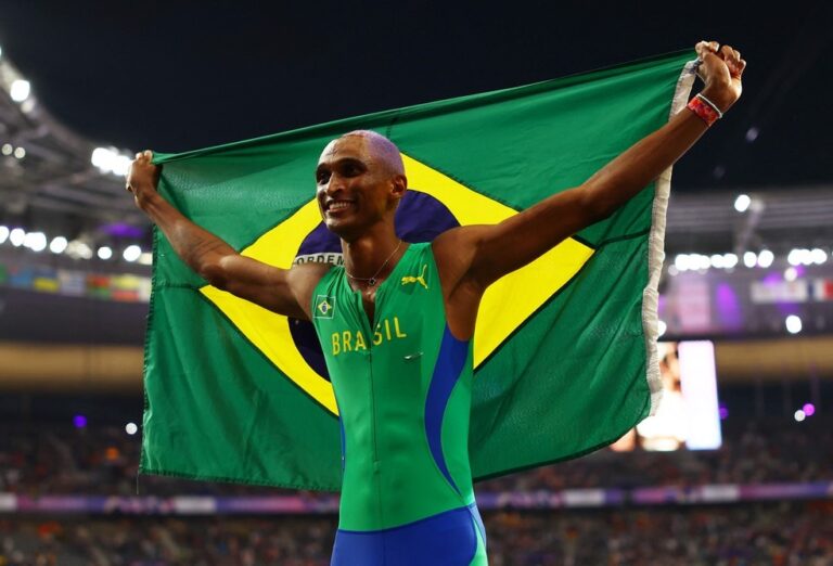 JOGOS OLÍMPICOS. PARIS. 2024. 400 METROS COM BARREIRAS. MASCULINO. ALISON DOS SANTOS. MEDALHA DE BRONZE.