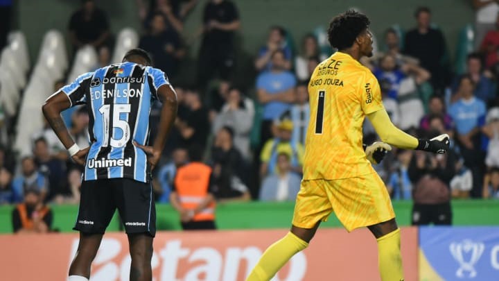 COPA DO BRASIL DE 2024. OITAVAS DE FINAL. JOGO DE VOLTA. SEGUNDA PARTIDA. CORINTHOANS-SP. CLASSIFICADO. GRÊMIO-RS. ELIMINADO.