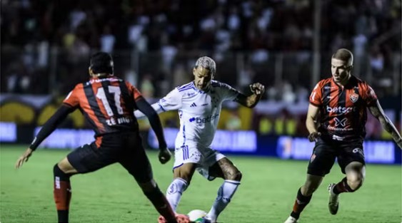CAMPEONATO BRASILEIRO DA SÉRIE A DE 2024. PRIEMIRA FASE. VIGÉSIMA TERCEIRA RODADA. VITÓRIA-BA. CRUZEIRO-MG.