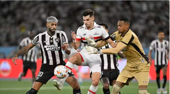 TAÇA LIBERTADORES DA AMÉRICA DE 2024. QUARTAS DE FINAL. JOGO DE IDA. PRIMEIRA PARTIDA. BOTAFOGO-RJ. BRASIL. SÃO PAULO-SP. BRASIL.