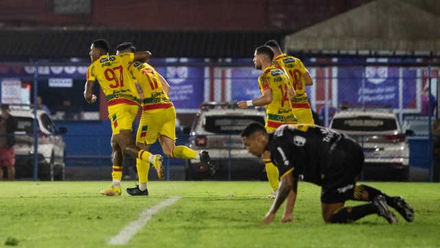 CAMPEONATO BRASILEIRO DA SÉRIE B DE 2024. PRIMEIRA FASE. VIGÉSIMA OITAVA RODADA. BRUSQUE-SC. AMAZONAS-AM.