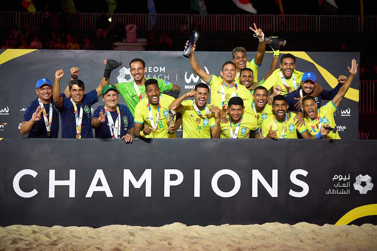 NEOM BEACH SOCCER. SEDE ARÁBA SAUDITA. FINAL. FUTEBOL DE AREIA MASCULINO. JOGO ÚNICO. PARTIDA ÚNICA. BRASIL. CAMPEÃO. TRICAMPEÃO. 2022.2023.2024. EMIRADOS PARABES UNDIOS. VICE-CMAPEÃO. FINAL. FUTEBOL DE AREIA FEMININO. JOGO ÚNICO. PARTIDA ÚNICA. ESPANHA. CAMPEÃ. BRASIL. VICE-CAMPEÃO.