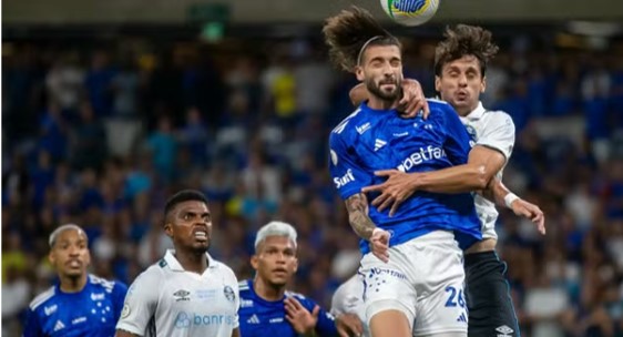 CAMEOANTO BRASILEIRO DA SÉRIE A DE 2024. PRIMEIRA FASE. TRIGÉSIMA QUINTA RODADA. CRUZEIRO-MG. GRÊMIO-RS.