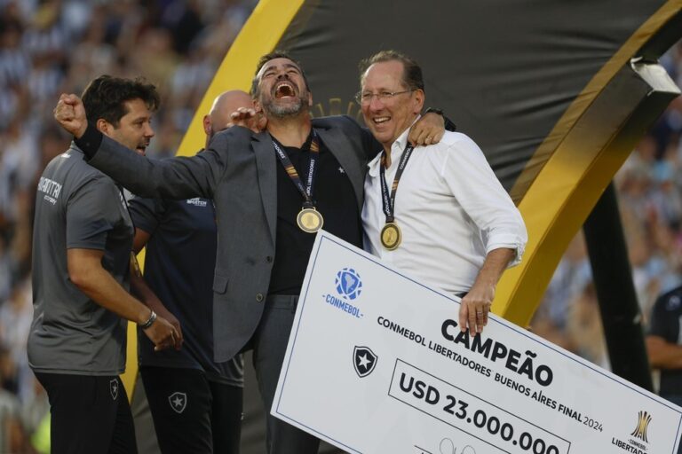 FATURAMENTO DOS CLUBES BRASILEIROS EM 2024. TAÇA LIBERTADORES DA AMÉRICA. COPA DO BRASIL. CAMPEONATO BRASILEIRO.