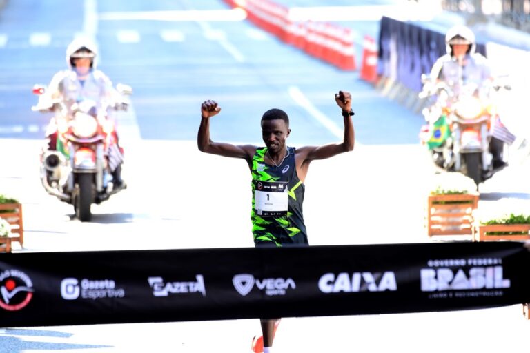 CORRIDA DE SÃO SILVESTRE DE 2024. NONAGÉSIMA NONA EDIÇÃO. MASCULINO. WILSON TOO. QUÊNIA. FEMININO. AGNES KEINO. QUÊNIA.