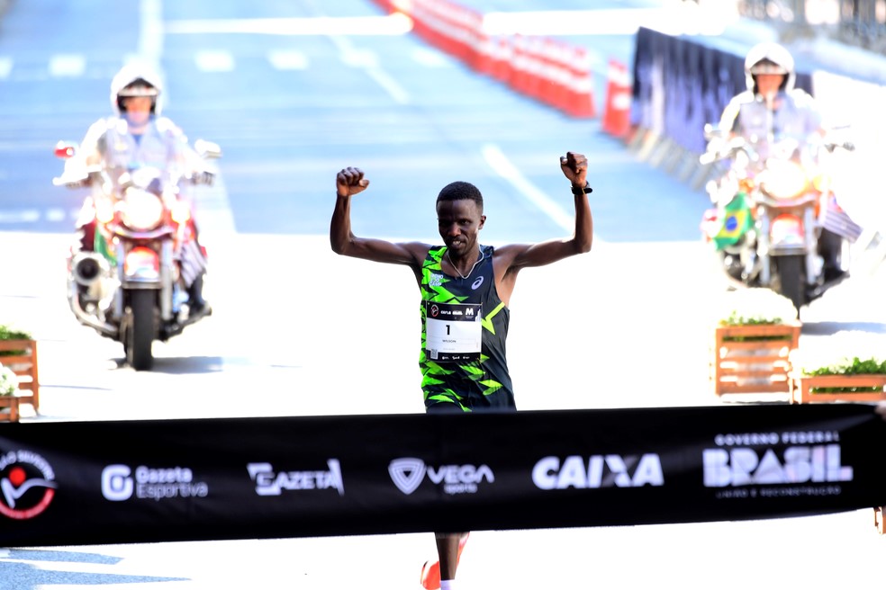 CORRIDA DE SÃO SILVESTRE DE 2024. NONAGÉSIMA NONA EDIÇÃO. MASCULINO. WILSON TOO. QUÊNIA. FEMININO. AGNES KEINO. QUÊNIA.