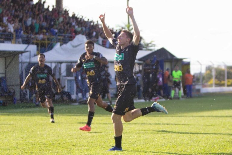 COPA SÃO PAULO DE FUTEBOL JÚNIOR DE 2025. PRIMEIRA FASE. PRIMEIRA RODADA. SÃO CARLOS-SP. IMPERATRIZ-MA. GRUPO 13.