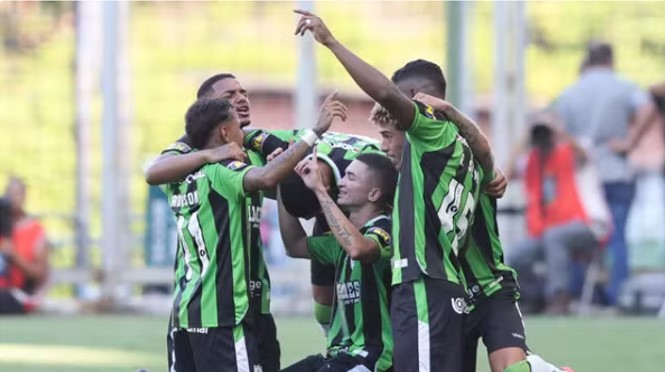 CAMPEONATO MINEIRO DE 2025. SEMIFINAL. SEGUNDO JOGO. SEGUNDA PARTIDA. JOGO DE VOLTA. AMÉRICA-MG. CLASSIFICADO. CRUZEIRO-MG. ELIMINADO.