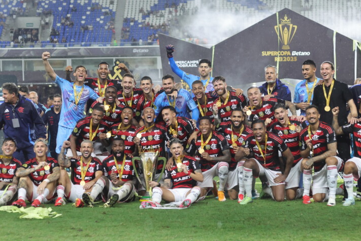 SUPERCOPA DO BRASIL. 2025. FINAL. JOGO ÚNICO. PARTIDA ÚNICA. BELÉM-PA. FLAMENGO-RJ. CAMPEÃO. TRICAMPEÃO. 2020. 2021.2025. BOTAFOGO-RJ. VICE-CAMPEÃO.