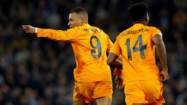 LIGA DOS CAMPEÕES DA EUROPA. CHAMPIONS LEAGUE.TEMPORADA 2024.2025. PLAYOFFS. JOGO DE IDA. PRIMEIRA PARTIDA. MANCHESTER CITY. INGLATERRA. REAL MADRID. ESPANHA.