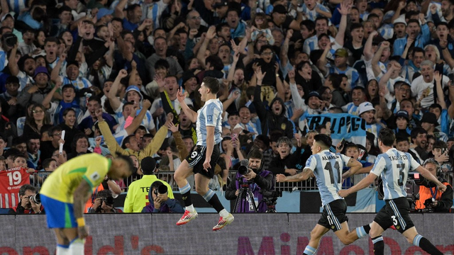 ELIMINATÓRIAS DA AMÉRICA DO SUL. COPA DO MUNDO DE 2026. CONMEBOL. CONFEDERAÇÃO SUL-AMERICANA DE FUTEBOL. PRIMEIRA FASE. DÉCIMA QUARTA RODADA. ARGENTINA. BRASIL.