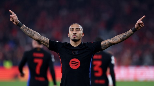 CHAMPIONS LEAGUE. TEMPORADA. 2024.2025. LIGA DOS CAMPEÕES DA EUROPA. OITAVAS DE FINAL. JOGO DE IDA. PRIMEIRO JOGO. PRIMEIRA PARTIDA. BENFICA. PORTUGAL. BARCELONA. ESPANHA.