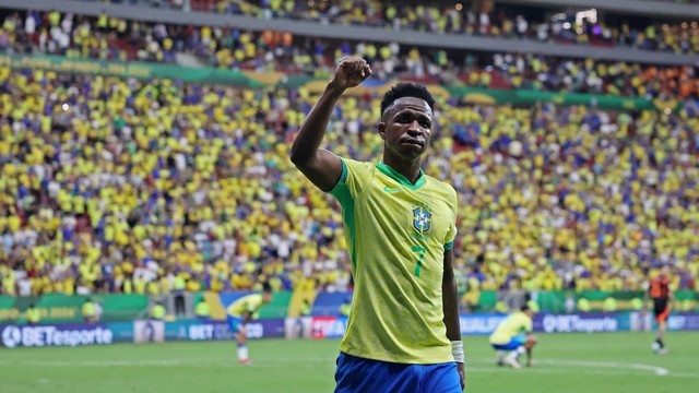 ELIMINATÓRIAS SUL-AMERICANA DE FUTEBOL. CONMEBOL. CONFEDERAÇÃO SUL-AMERICANA DE FUTEBOL. PRIMEIRA FASE. DÉCIMA TERCEIRA RODADA. BRASIL. COLÔMBIA.