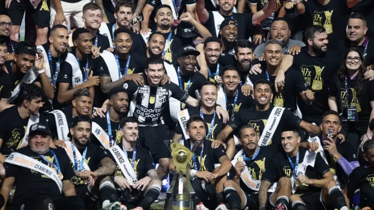 CAMPEONATO CEARENSE DE 2025. FINAL. JOGOD E VOLTA. SEGUNDO JOGO. SEGUNDA PARTIDA. CEARÁ-CE. CAMPEÃO. BICAMPEÃO. QUADRAGÉSIMO SÉTIMO TÍTULO ESTADUAL. 1915. 1916. 1917. 1918. 1919. 1922. 1939. 1941. 1942. 1948. 1951. 1957. 1958. 1961. 1962. 1963. 1971. 1972. 1975. 1976. 1977. 1978. 1980. 1981. 1984. 1986. 1989. 1990. 1992*. 1993. 1996. 1997. 1998. 1999. 2002. 2006. 2011. 2012. 2013. 2014. 2017. 2018. 2024. 2025. FORTALEZA-CE. VICE-CAMPEÃO.