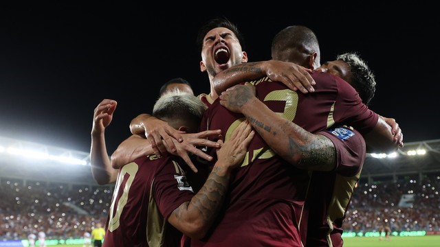 ELIMINATÓRIAS DA AMÉRICA DO SUL. COPA DO MUNDO DE 2026. CONMEBOL. CONFEDERAÇÃO SUL-AMERICANA DE FUTEBOL. PRIMEIRA FASE. DÉCIMA QUARTA RODADA. VENEZUELA. PERU.