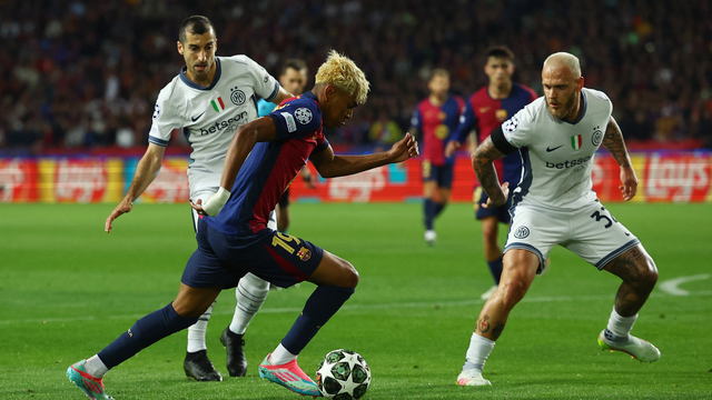 LIGA DOS CAMPEÕES DA EUROPA. TEMPORADA 2024. 2025. UEFA. UNIÃO DAS ASSOCIAÇÕES EUROPEIAS DE FUTEBOL. SEMIFINAL. JOGO DE IDA. PRIMEIRO JOGO. PRIMEIRA PARTIDA. BARCELONA. ESPANHA. INTERNAZIONALE DE MILÃO. ITÁLIA.