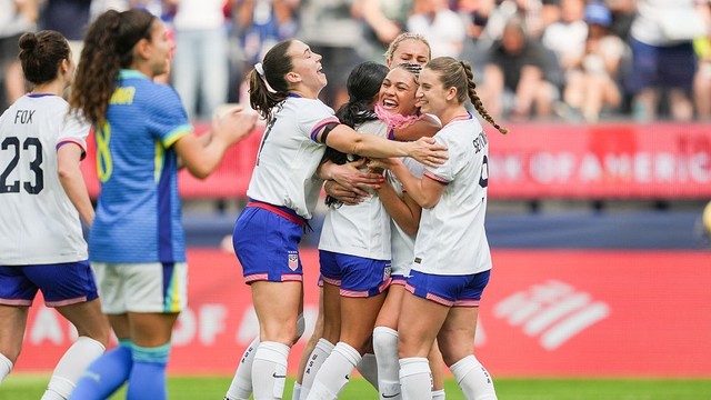 AMISTOSO INTERNACIONAL. ESTADOS UNIDOS. BRASIL.