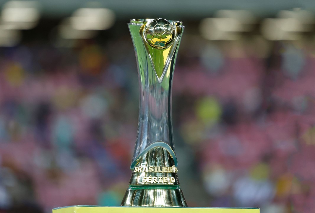 CAMPEONATO BRASILEIRO DA SÉRIE D DE 2025. PRIMEIRA FASE. 64 TIMES. 8 GRUPOS. GRUPO A1. GRÊMIO ATLÉTICO SAMPAIO-RR. HUMAITÁ-AC. INDEPENDÊNCIA-AC. MANAUS-AM. MANAUARA-AM. TREM-AP. TUNA LUSO-PA. ÁGUIA DE MARABÁ-AP. GRUPO A2. ALTOS-PI. IGUATU-CE. IMPERATRIZ-MA. MARACANÃ-CE. MARANHÃO-MA. PARNAHYBA-PI. SAMPAIO CORRÊA-MA. TOCANTINÓPOLIS-TO. GRUPO A3. AMÉRICA-RN. CENTRAL-PE. FERROVIÁRIO-CE. HORIZONTE-CE. SANTA CRUZ-PE. SANTA CRUZ DE NATAL-RN. SOUSA-PB. TREZE-PB. GRUPO A4. ASA-AL. BARCELONA DE IHÚES-BA. JEQUIÉ-BA. JUAZEIRENSE-BA. LAGARTO-SE. PENEDENSE-AL. SERGIPE-SE. UNIÃO-TO. GRUPO A5. APARECIDENSE-GO. CAPITAL-DF. CEILÂNDIA-DF. GOIÂNIA-GO. GOIANÉSIA-GO. LUVERDENSE-MT. MIXOT-MT. PORTO VELHO-RO. GRUPO A6. BOAVISTA-RJ. MARICÁ-RJ. NOVA IGUAÇU-RJ. PORTUGUESA-SP. POUSO ALEGRE-MG. RIO BRANCO-ES. ÁGUA SANTA-SP. GRUPO A7. CIANORTE-PR. FUTEBOL CLUBE CASCAVEL-PR. GOIATUBA-GO. INTERNACIONAL DE LIMEIRA-SP. ITABIRITO-MG. MONTE AZUL-SP. OPERÁRIO-MS. UBERLÂNDIA-MG. GRUPO A8. AZURIZ-PR. BARRA-SC. BRASIL DE PELOTAS-RS. GUARANY DE BAGÉ-RS. JOINVILLE-SC. MARCÍLIO DIAS-SC. SÃO JOSÉ-RS. SÃO LUIZ DE IJUÍ-RS.