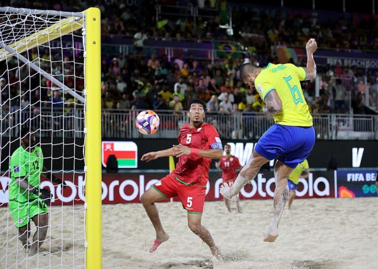 COPA DO MUNDO DE FUTEBOL DE AREIA. BEACH SOCCER. PRIMEIRA FASE. TERCEIRA RODADA. 9 PONTOS. BRASIL. CLASSIIFCADO. OMÃ. ELIMINADO. SEDE. SEICHELES.