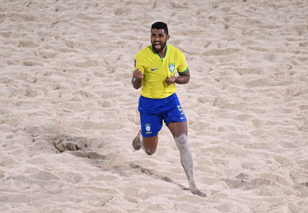 COPA DO MUNDO DE FUTEBOL DE AREIA. BEACH SOCCER. FIFA. FEDERAÇÃO INTERNACIONAL DAS ASSOCIAÇÕES DE FUTEBOL. SEMIFINAL. JOGO ÚNICO. PARTIDA ÚNICA. BRASIL. CLASSIFICADO. PORTUGAL. ELIMINADO. DECISÃO DO TERCEIRO COLOCADO. QUARTO COLOCADO. JOGO ÚNICO. PARTIDA ÚNICA. PORTUGAL. CONTRA. SENEGAL. FINAL. JOGO ÚNICO. PARTIDA ÚNICA. BRASIL. CONTRA BELARUS.