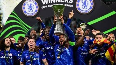 CONFERÊNCIA LEAGUE. TEMPORADA 2024/2025. FINAL. JOGO ÚNICO. PARTIDA ÚNICA. CHELSEA. INGLATERRA. CAMPEÃO. REAL BÉTIS. ESPANHA. VICE-CAMPEÃO. ESTÁDIO MUNICIPAL DE BRESLÁVIA. POLÔNIA.