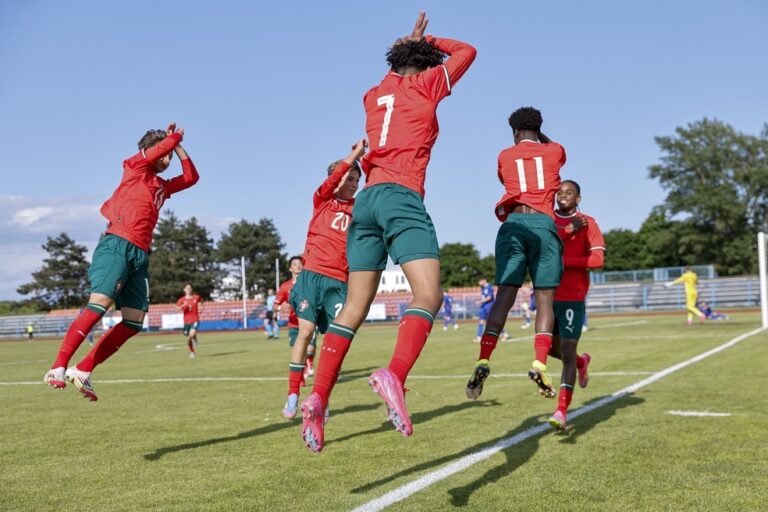 FEDERAÇÃO CROATA DE FUTEBOL. FINAL. JOGO ÚNICO. PORTUGAL. CAMPEÃO. SUB-15. CROÁCIA. VICE-CAMPEÃO. FILHO. CRISTIANO RONALDO. TORNEIO INTERNACIONAL VLATKO MARKOVIC.