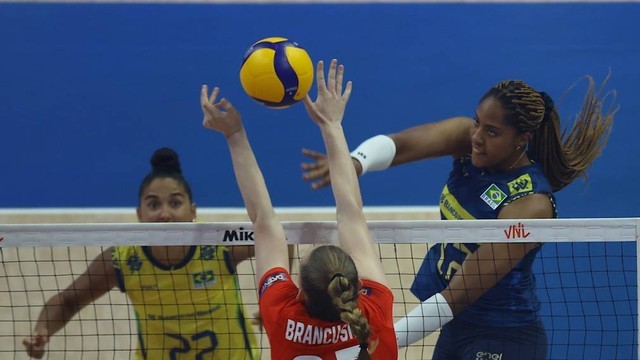 LIGA DAS NAÇÕES DE VÔLEI FEMININO. PRIMEIRA FASE. PRIMEIRA RODADA. BRASIL. REPÚBLICA TCHECA.