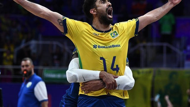 LIGA DAS NAÇÕES DE VÔLEI MASCULINA. PRIEMIRA FASE. TERCEIRA RODADA. BRASIL. UCRÂNIA.