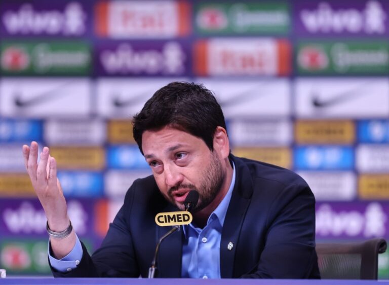 CONVOCAÇÃO DA SELEÇÃO BRASILEIRA DE FUTEBOL FEMININO. AMISTOSO. FRANÇA. GRENOBLE. 27 DE JUNHO. COPA AMÉRICA. DÉCIMA EDIÇÃO. 12 DE JULHO. 2 DE AGOSTO.