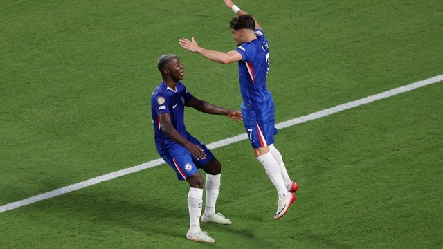 COPA DO MUNDO DE CLUBES DA FIFA. FEDERAÇÃO INTERNACIONAL DAS ASSOCIAÇÕES DE FUTEBOL DE 2025. MUNDIAL DE CLUBES. FILADÉLFIA. ESTADOS UNIDOS. OITAVAS DE FINAL. JOGO ÚNICO. PARTIDA ÚNICA. CHELSEA. INGLATERRA. CLASSIFICADO. BENFICA. ELIMINADO. QUARTAS DE FINAL. JOGO ÚNICO. 4 DE JULHO DE 2025. 22 HORAS. HORÁRIO DE BRASÍLIA. FILADÉLFIA. ESTADOS UNIDOS.PALMEIRAS-SP. BRASIL. CONTRA. CHELSEA. INGLATERRA.