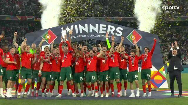 LIGA DAS NAÇÕES DA UEFA. UNIÃO DAS ASSOCIAÇÕES EUROPEIAS DE FUTEBOL. FINAL. JOGO ÚNICO. PARTIDA ÚNICA. ALLIANZ ARENA. MUNIQUE. BAVIERA. PORTUGAL. CAMPEÃO. BICAMPEÃO. TEMPORADA 2018/2019. TEMPORADA 2024/2025. ESPANHA. VICE-CAMPEÃ.