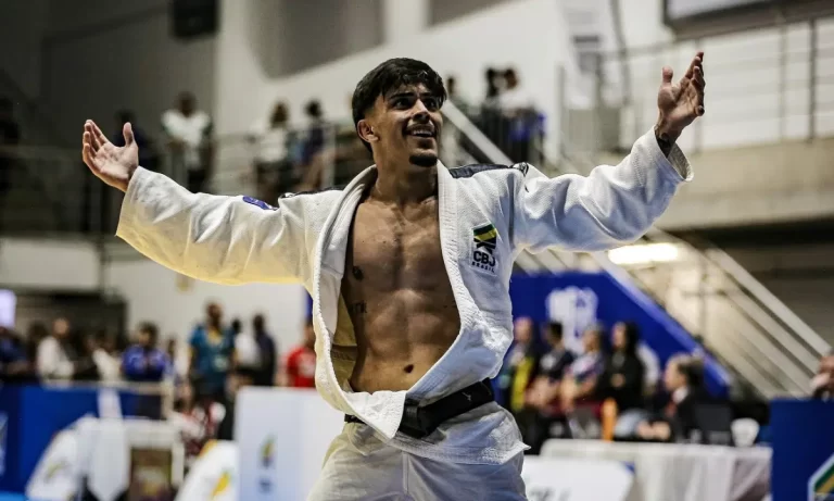 JUDÔ. UNIVERSÍADES. JOGOS MUNDIAIS. HENRIQUE GUSMÃO. BRASIL. MEDALHA DE BRONZE.