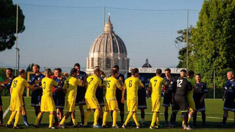 FUTEBOL. DIA NACIONAL DO FUTEBOL. SELEÇÃO DO VATICANO.