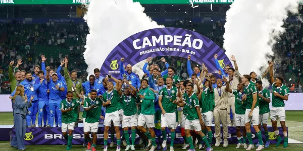 CAMPEONATO BRASILEIRO SUB-20 DE 2025. FINAL. JOGO DE VOLTA. SEGUNDA PARTIDA. SEGUNDO JOGO. PALMEIRAS-SP. CAMPEÃO. TETRACAMPEÃO. 2018. 2022. 2024.2025. RED ULL BRAGANTINO-SP. VICE-CAMPEÃO.