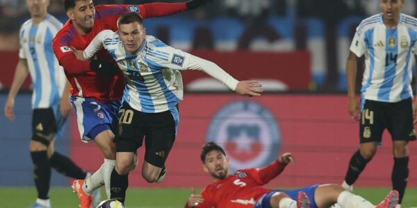 ELIMINATÓRIAS SUL-AMERICANA. CONMEBOL. CONFEDERAÇÃO SUL-AMERICANA DE FUTEBOL. PRIMEIRA FASE. DÉCIMA SÉTIMA RODADA. ARGENTINA. CONTRA. VENEZUELA. FRANCO MASTANTUONO. LIONEL MESSI.