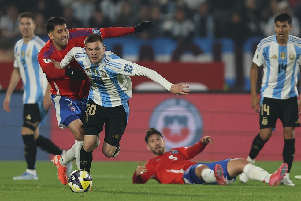 ELIMINATÓRIAS SUL-AMERICANA. CONMEBOL. CONFEDERAÇÃO SUL-AMERICANA DE FUTEBOL. PRIMEIRA FASE. DÉCIMA SÉTIMA RODADA. ARGENTINA. CONTRA. VENEZUELA. FRANCO MASTANTUONO. LIONEL MESSI.