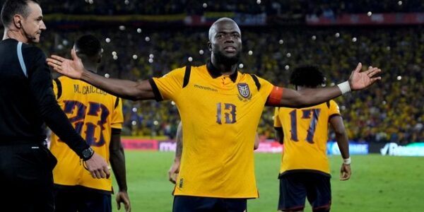 ELIMINATÓRIAS DA AMÉRICA DO SUL. CONMEBOL. CONFEDERAÇÃO SUL-AMERICANA DE FUTEBOL. COPA DO MUNDO DE 2026. PRIMEIRA FASE. DÉCIMA OITAVA RODADA. EQUADOR. CLASSIFICADO PARA COPA DO MUNDO DE 2026. 29 PONTOS. SEGUNDO COLOCADO. ARGENTINA. CLASSIFICADO PARA COPA DO MUNDO DE 2026. PRIMEIRO COLOCADO. 38 PONTOS.