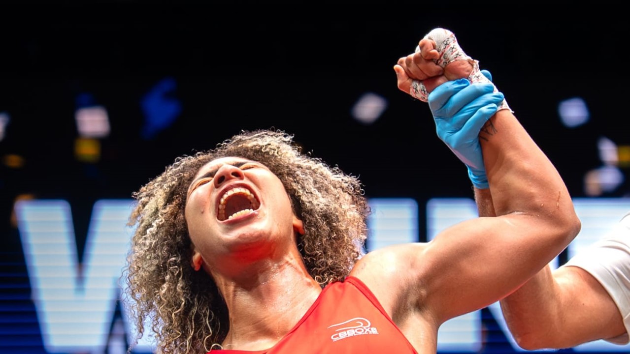 BOXE. FINAL. LIVERPOOL. INGLATERRA. LUTA. REBECA LIMA. MEDALHA DE OURO. BRASIL. ANETA RYGIELSKA. MEDALHA DE PRATA. POLÔNIA.