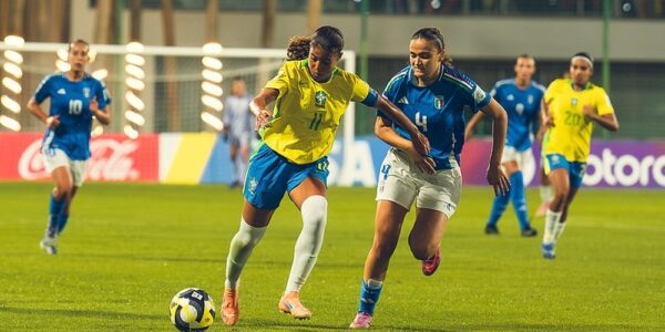COPA DO MUNDO DE FUTEBOL FEMININO SUB-17. DE 2025. SEDE MARROCOS. PRIMEIRA FASE. TERCEIRA RODADA. PONTOS. CLASSIFICADA. BRASIL. SEGUNDA COLOCADA. PONTOS. CLASSIFICADO. GRUPO A. ITÁLIA. PRIMEIRA COLOCADA.