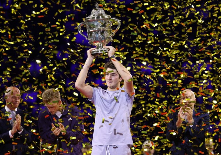 ATP. ASSOCIAÇÃO DOS TENISTAS PROFISSIONAIS. BASILEIA. SUÍÇA. JOÃO FONSEA. BRASIL. CAMPEÃO. ALEJANDRO DAVIDOVICH FOKINA. ESPANHA. VICE-CAMPEÃO.