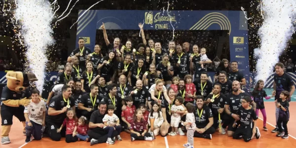 VÔLEI. SUPERCOPA FEMININA. FINAL. JOGO ÚNICO. PARTIDA ÚNICA. OSASCO-SP. CAMPEÃO. SESI BAURU-SP. VICE-CAMPEÃO.