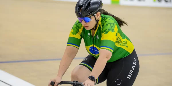 PARALÍMPICO. CICLISMO. MUNDIAL DE CICLISMO DE PISTA. MEDALHA DE PRATA. VICTORIA BARBOSA.