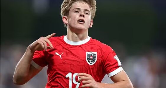 COPA DO MUNDO DA FIFA. FEDERAÇÃO INETRNACIONAL DAS ASSOCIAÇÕES DE FUTEBOL. SEMIFINAL. ÁUSTRIA. CLASSIFICADA. ITÁLIA. ELIMINADA. DECISÃO DO TERCEIRO LUGAR. QUARTO LUGAR. ITÁLIA. CONTRA. BRASIL. FINAL. ÁUSTRIA. CONTRA. PORTUGAL.