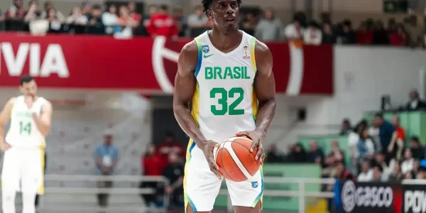 BASQUETE. QUALIFICATÓRIAS DAS AMÉRICAS DA COPA DO MUNDO DE BASQUETE. PRIMEIRA FASE. GRUPO C. BRASIL. CHILE. PRIMEIRA RODADA. FIBA. FEDERAÇÃO INTERNACIONAL DE BASQUETE AMADOR.
