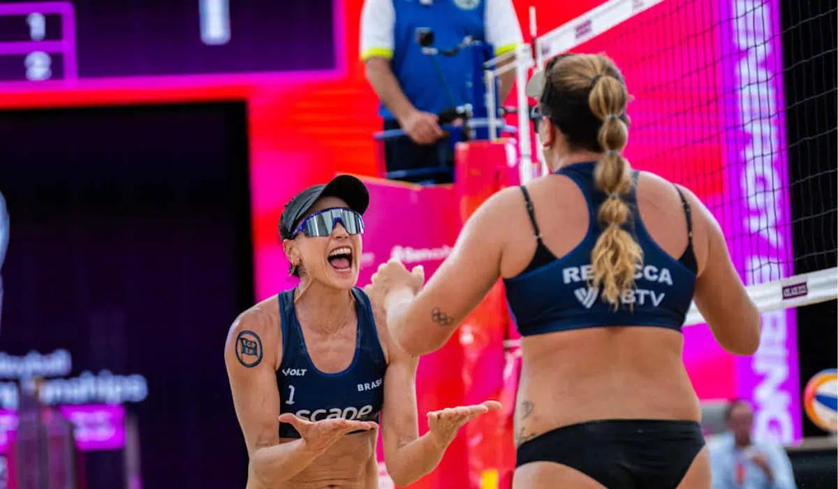 MUNDIAL DE VÔLEI DE PRAIA. AUSTRÁLIA. MEDALHA DE BRONZE. BRASIL. CAROL SOLBERG. REBECCA.