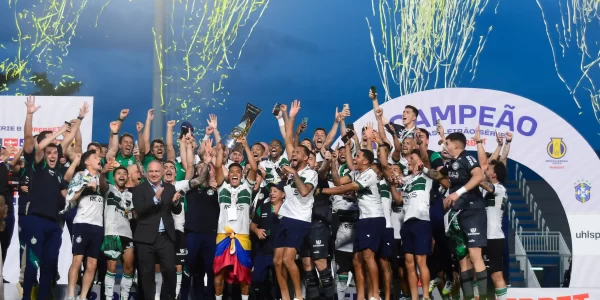 CAMPEONATO BRASILEIRO DA SÉRIE B. CORITIBA-PR. CAMPEÃO. TRICAMPEÃO. 2007. 2010. 2025.