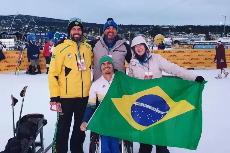 NORUEGA. ESPORTES NA NEVE. NORUEGA. COPA CONTINETAL. CRISTIAN RIBERA. BRASIL. 2 MEDLAHAS DE OURO.