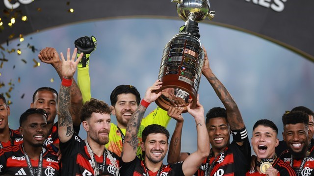 TAÇA LIBERTADORES DA AMÉRICA DE 2025. FINAL. JOGO ÚNICO. PARTIDA ÚNICA. LIMA. PERU. FLAMENGO-RJ. BRASIL CAMPEÃO. TETRACAMPEÃO. 1981, 2019. 2022. 2025. PALMEIRAS-SP. BRASIL. VICE-CAMPEÃO.
